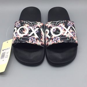 Roxy slides *NEW*
